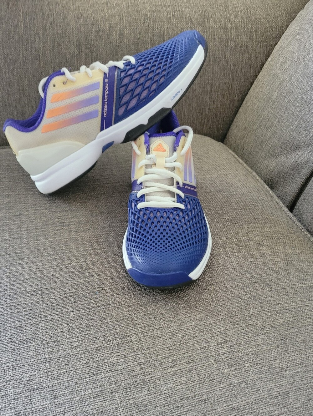 Adidas Women's CC Adizero Tempaia III Tennis Shoes Size 7.5